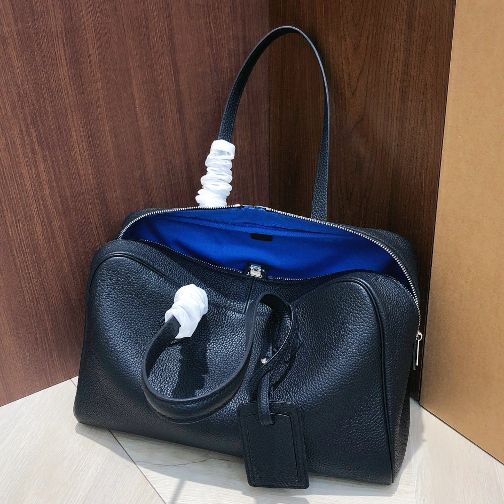Light Luxury High-quality Firs - огляд і ціна Travel Accessories Luxury