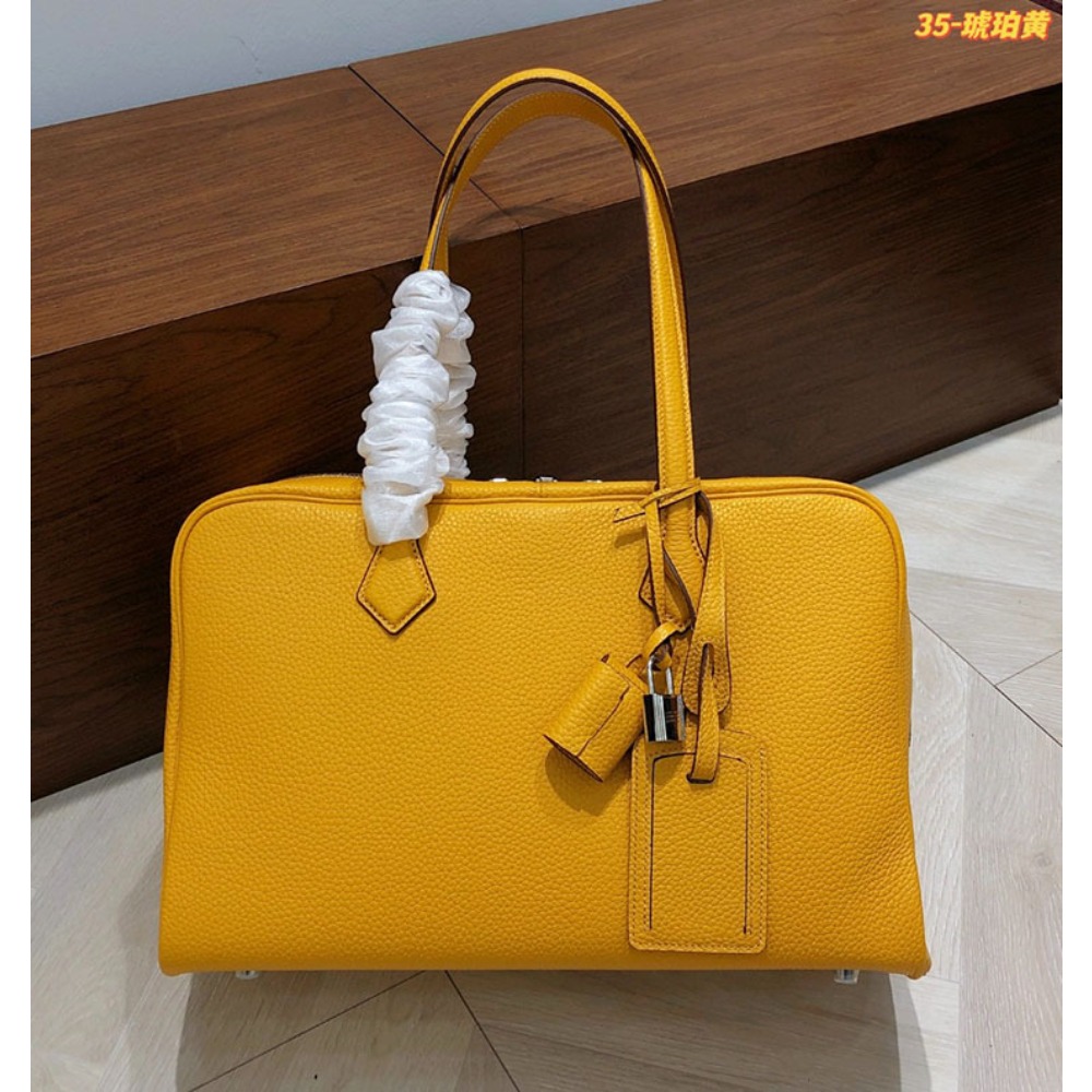 Light Luxury High-quality Firs - огляд і ціна Travel Accessories Luxury