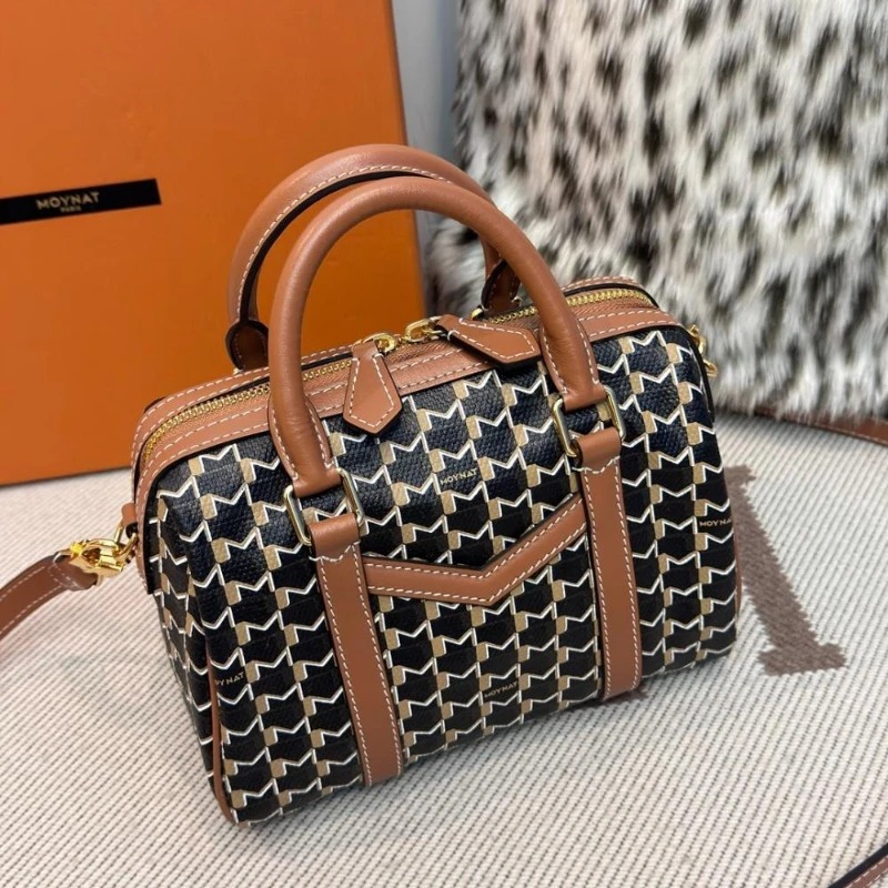 48h Mini Travel Boston Bag Wom - огляд і ціна Travel Accessories Luxury