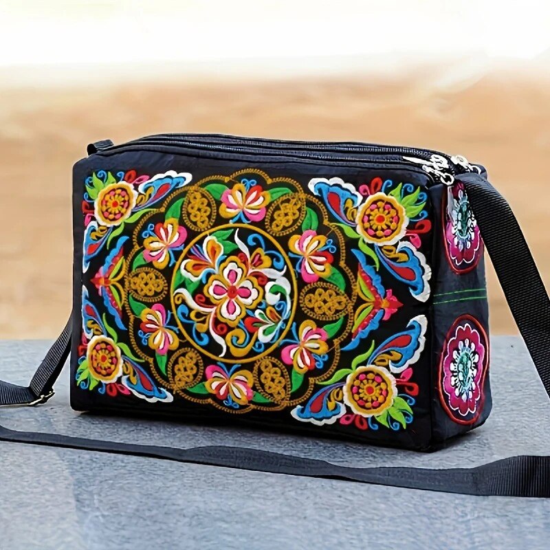 Women's Embroidered Flowers Ny - огляд і ціна Travel Accessories Luxury