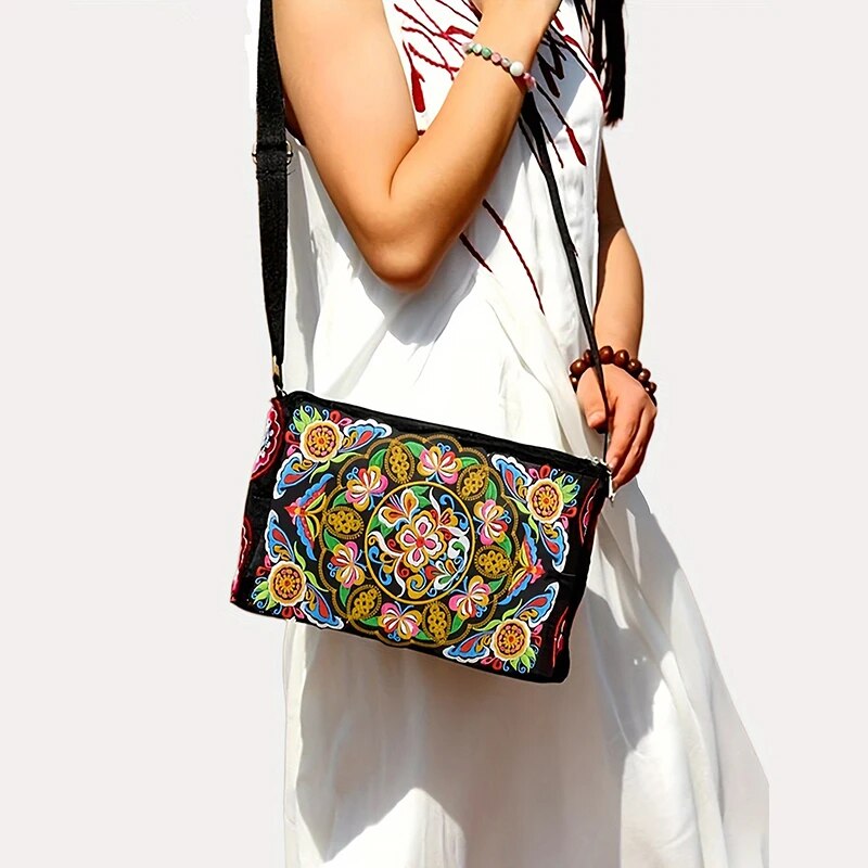 Women's Embroidered Flowers Ny - огляд і ціна Travel Accessories Luxury