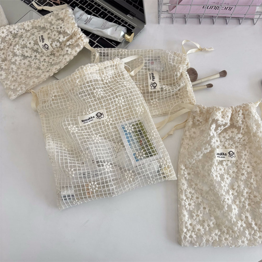 Lace Embroidered Daisy Mesh Dr - огляд і ціна Travel Accessories Bag